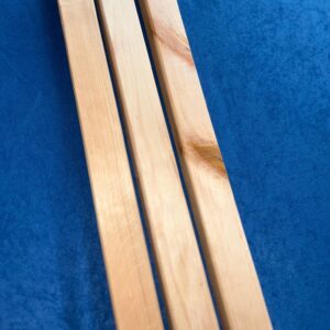 Listwa strugana czterostronnie z zaokrąglonymi dwiema krawędziami